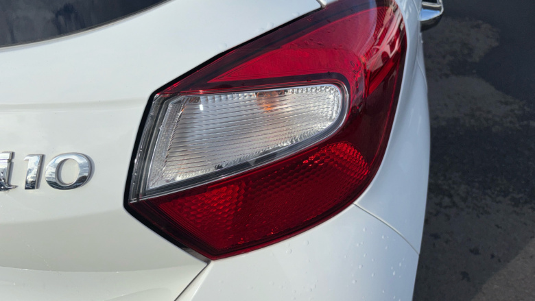 Hyundai i10 1.2 MPi Premium 5dr Auto Petrol Hatchback